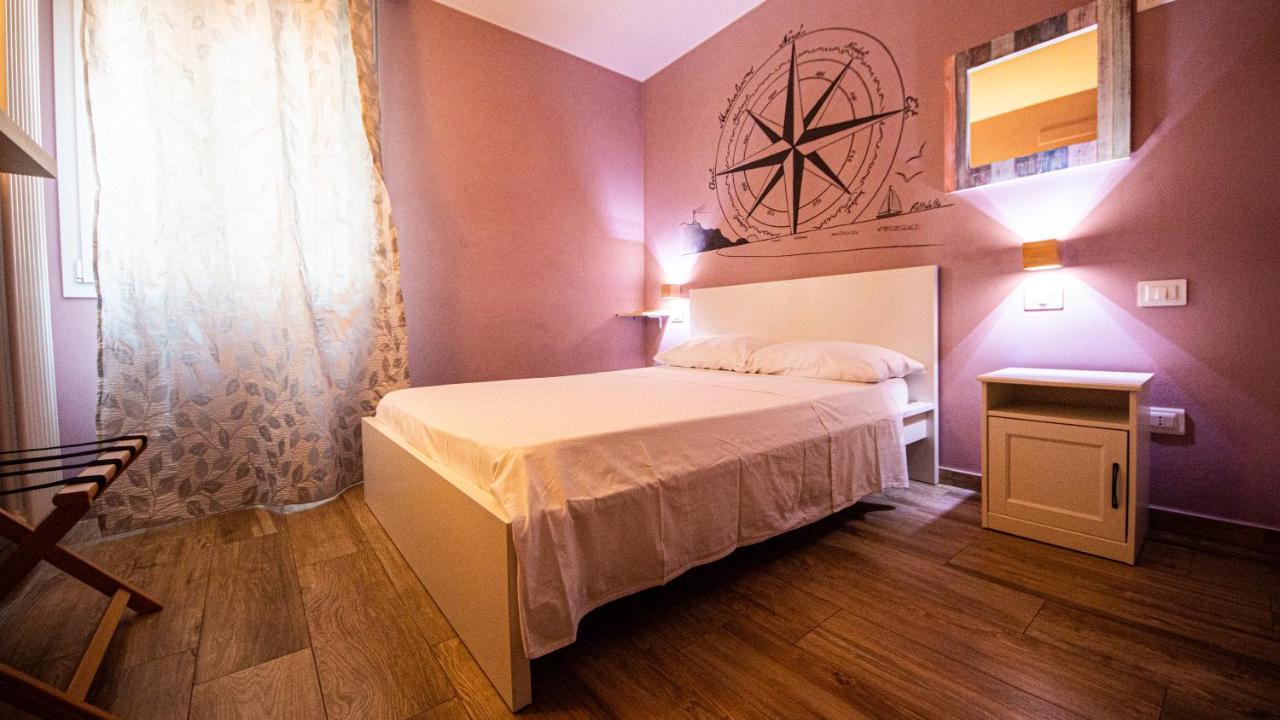 Sweet Harbour Porto - Affittacamere Песаро Екстериор снимка